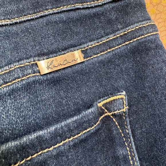 KanCan High Rise Ripped Distressed Cropped Jean Stretch Dark Wash Size 31/14 - Picture 6 of 10